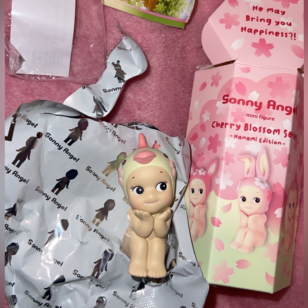 NEW Sonny Angel Cherry Blossom Serie ( Parrot )